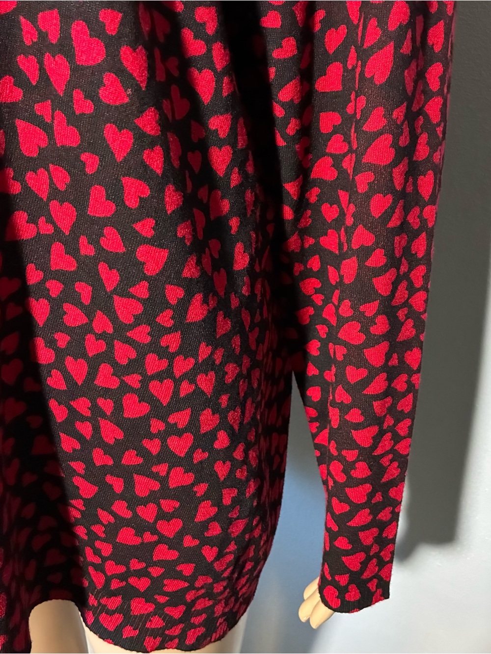 Belldini Women's Cardigan Size 1X Heart Knit Sweater Button Front Long Sleeve - Picture 7 of 7